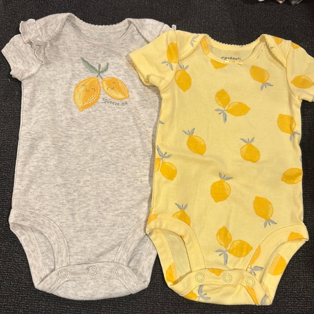 Baby onesie set
